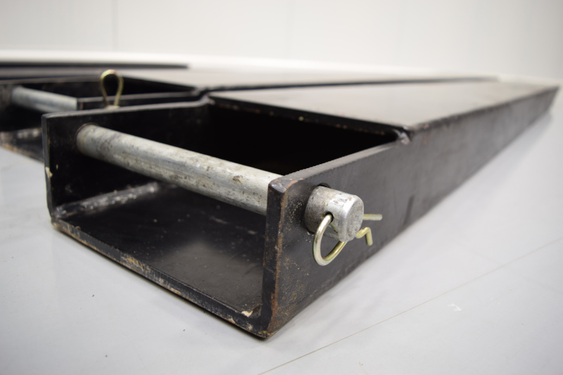 detail zajištění prodloužení vidlic na VZV